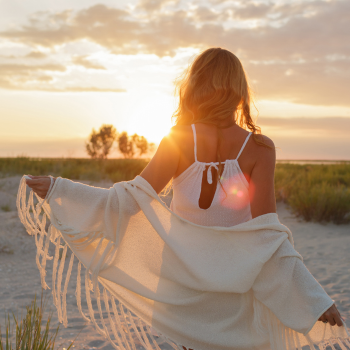 Os melhores outfits para os sunsets de verão